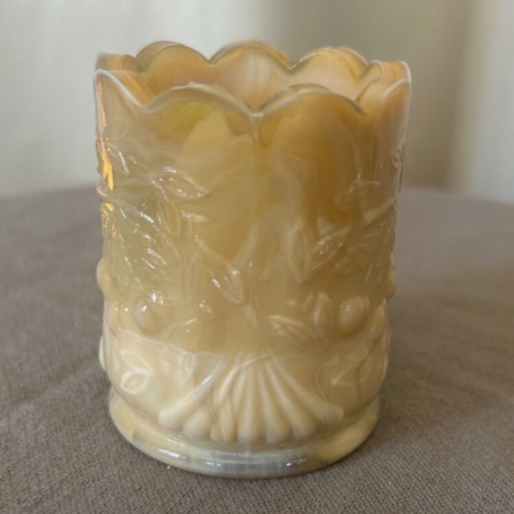 VINTAGE MOSSER LIGHT CARMEL CHERRY TOOTHPICK HOLDER